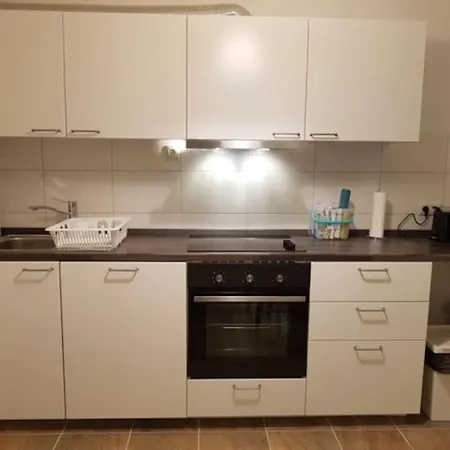 Schoene 2-zimmerwohnung In Hannover-list Appartement